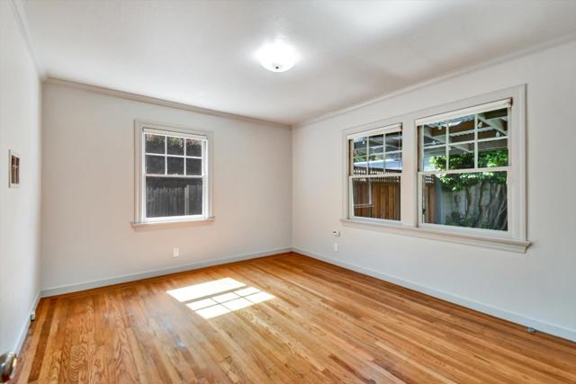 1137 Capuchino Avenue, Burlingame CA: https://media.crmls.org/mediaz/033ec80b-13b5-4d89-ab2b-933254b31375.jpg