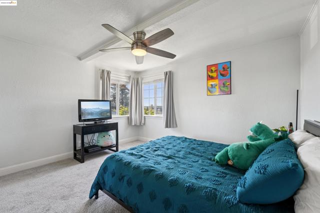 17324 Ehle St, Castro Valley CA: https://media.crmls.org/mediaz/03413d6e-8bd8-4be2-a708-efe0508b0164.jpg