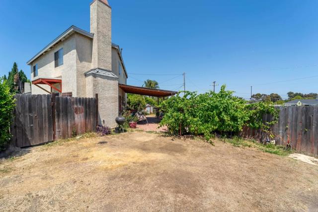 4643 Cherokee Avenue, San Diego CA: https://media.crmls.org/mediaz/034214ee-c56e-4018-ad49-a44a04f9dc72.jpg