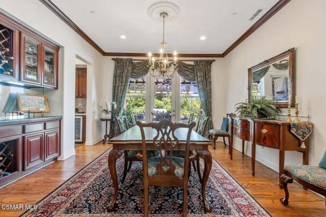 Lyon Ct. dining room white