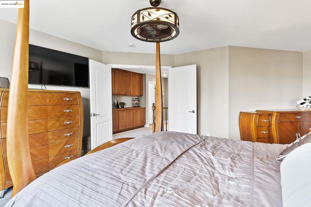 150 Ridge Crest Ct, Oakley CA: https://media.crmls.org/mediaz/03429bfc-78ff-44fb-ab21-65b0856db903.jpg