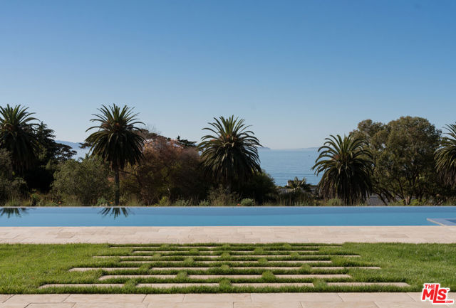 4200 Marina Drive, Santa Barbara CA: https://media.crmls.org/mediaz/0342b2a1-de66-4fd7-b448-966b039735e1.jpg