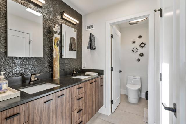 6250 N Paseo De La Palma, Palm Springs CA: https://media.crmls.org/mediaz/03430d7f-e798-4589-bdf0-198082825dae.jpg