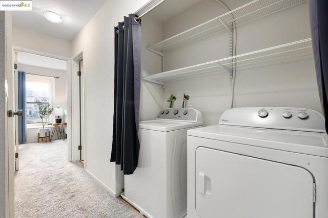 1391 Monument BLVD, Concord CA: https://media.crmls.org/mediaz/03432405-69ba-4ce4-89ee-b0181db239c1.jpg