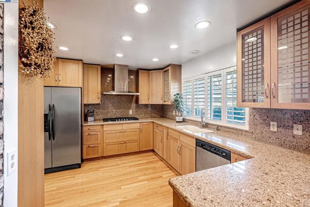 Image 15 of 60 For 25660 Paul Ct