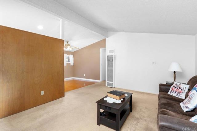 Detail Gallery Image 8 of 31 For 2735 Mission Village Dr, San Diego,  CA 92123 - 4 Beds | 2 Baths