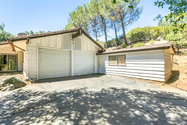 Detail Gallery Image 9 of 48 For 28721 Lebanon Rd, Pine Valley,  CA 91962 - 4 Beds | 3 Baths