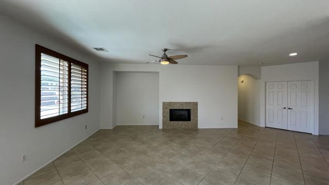 82549 Tivoli Court, Indio CA: https://media.crmls.org/mediaz/03477d86-55e4-4aa6-91cc-efc96b327bda.jpg