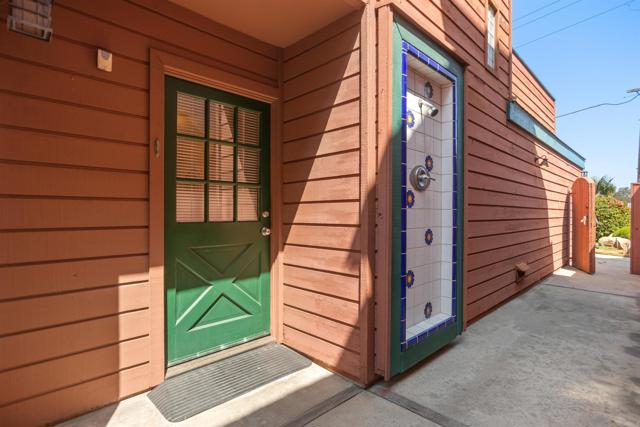 Detail Gallery Image 9 of 53 For 2435 Garfield St, Carlsbad,  CA 92008 - 3 Beds | 2 Baths