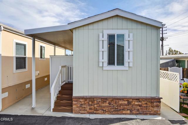 Detail Gallery Image 2 of 21 For 3975 Telegraph Rd #2,  Ventura,  CA 93003 - 1 Beds | 1 Baths