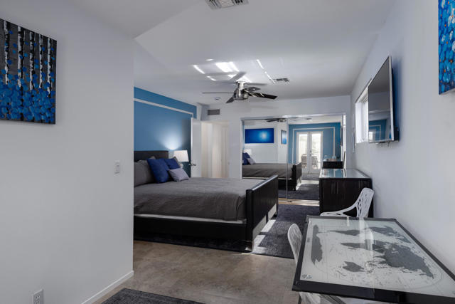 590 N Plaza Amigo, Palm Springs, CA 92262