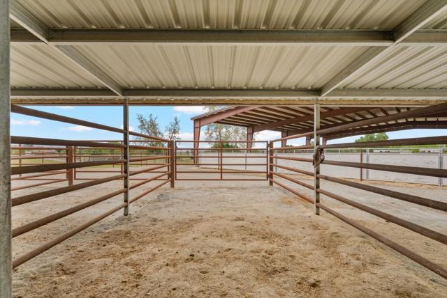 804 Comstock Road, Hollister CA: https://media.crmls.org/mediaz/0348c86f-75fa-4dbc-af30-c78bde7c8e01.jpg