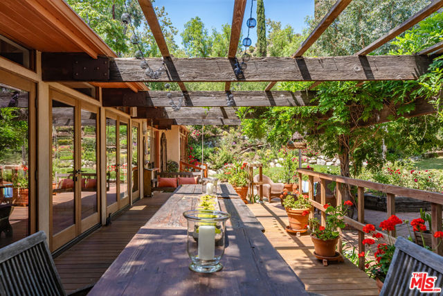 Drew Fenton | 1064 Meadows End Drive Calabasas CA | MLS: 7238352