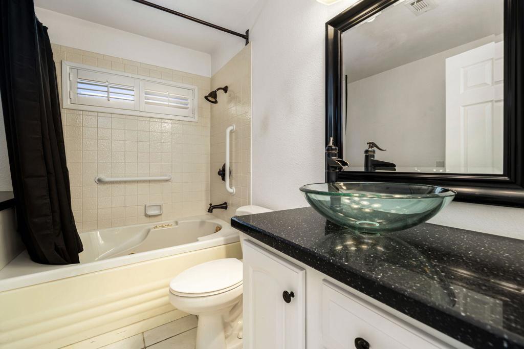 MLS #219139226DA image #16