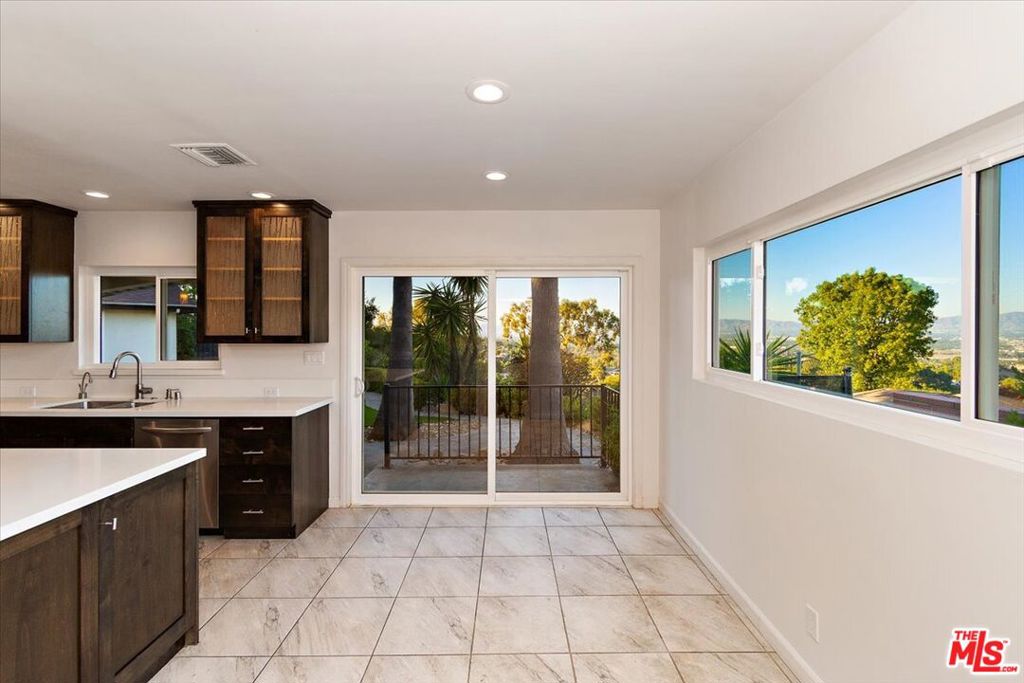 15451 Longbow DriveSherman Oaks img 53