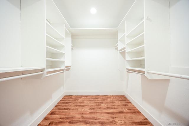 4225 Dusk Ln, Oceanside CA: https://media.crmls.org/mediaz/034b8a11-ac9e-4afe-a920-1e1cbab58b4d.jpg