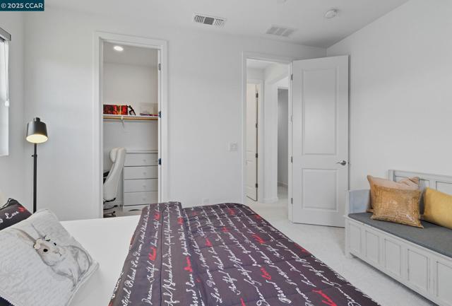 320 E Angelina Ave, Mountain House CA: https://media.crmls.org/mediaz/034bf03b-d686-4c82-b4e6-c60a33a2489a.jpg