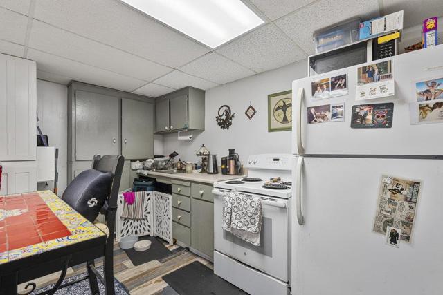 380 Hillside Road, San Juan Bautista CA: https://media.crmls.org/mediaz/034caec9-2113-4587-aa51-b3aa31eab1ad.jpg