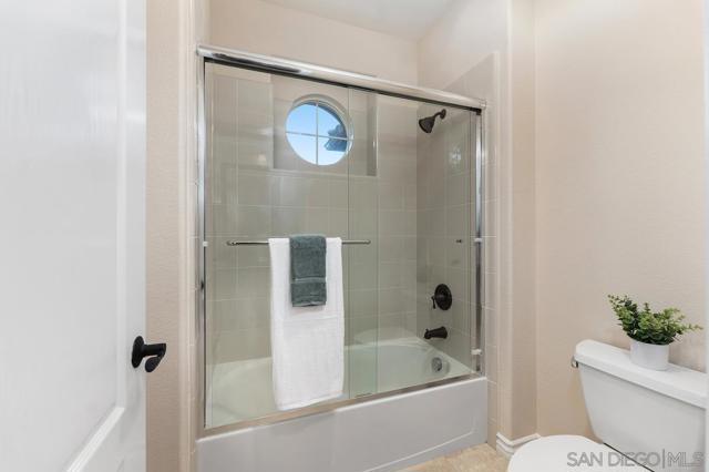 15501 Bristol Ridge Ter, San Diego CA: https://media.crmls.org/mediaz/034d0c15-79c3-44e7-bc68-e4adb21af33b.jpg