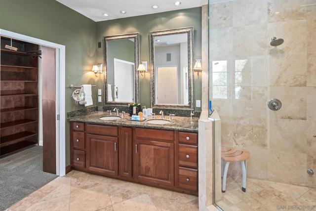 4915 Eyrie Rd, San Diego CA: https://media.crmls.org/mediaz/034daa5a-9a64-4663-9a8a-1838c4c8b9ab.jpg