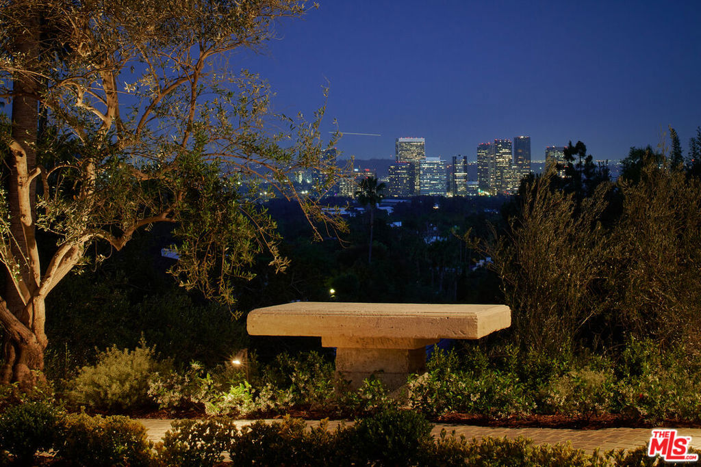 MLS #25597735 img 23