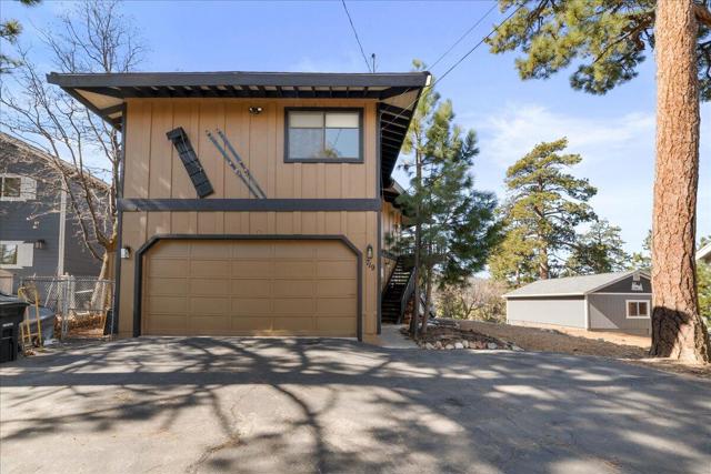 719 Villa Grove Avenue, Big Bear CA: https://media.crmls.org/mediaz/034f611d-4562-4bdb-a0e8-15e86407c8f8.jpg