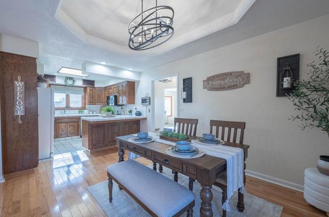 1527 Atherton Way, Salinas CA: https://media.crmls.org/mediaz/03517aa4-17df-47ae-a6e6-f85638159536.jpg