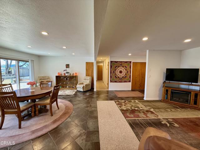 19100 Pacific Drive, Fort Bragg CA: https://media.crmls.org/mediaz/03528101-9c91-489e-838f-ad7594f85f1a.jpg