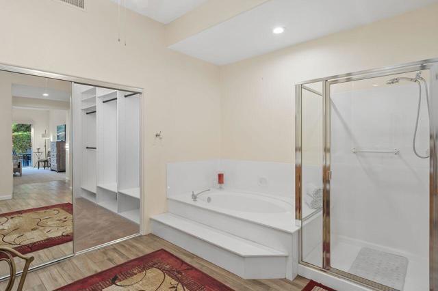 205 Kavenish Drive, Rancho Mirage CA: https://media.crmls.org/mediaz/03528cb3-b97b-491c-9759-cd8c8b033865.jpg