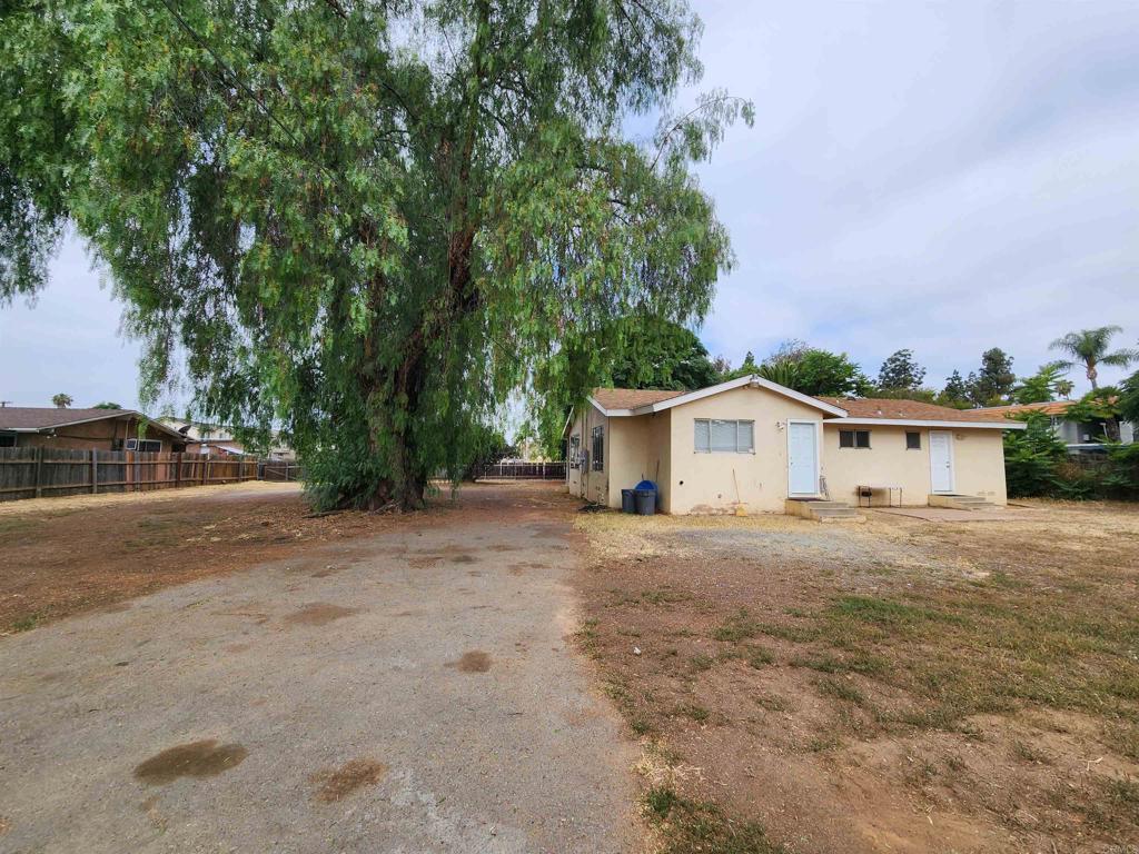 664 Fig St - photo 2