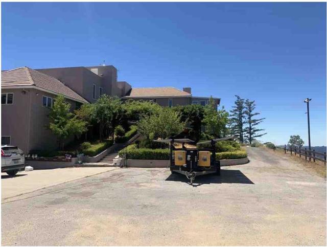 25300 Loma Prieta Avenue, Los Gatos CA: https://media.crmls.org/mediaz/0353fd15-d0f4-4a8d-946a-dfeb7c35194c.jpg