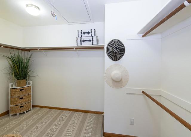 573 Meadow Road, Aptos CA: https://media.crmls.org/mediaz/03543e7a-6bfc-4976-b694-d7b009ce9570.jpg