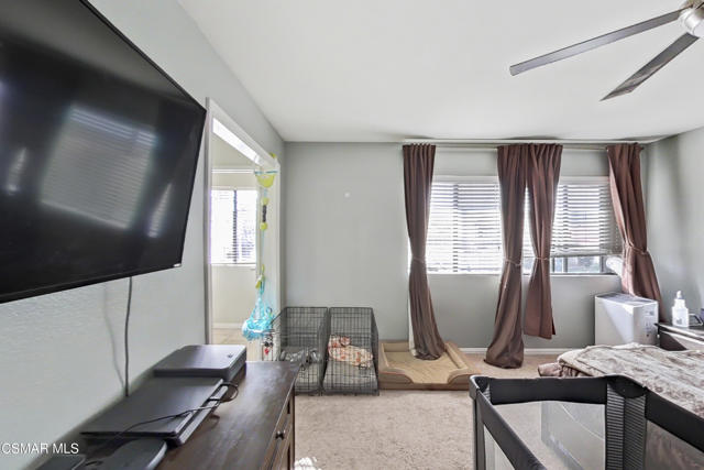 2228 Oak Haven Avenue, Simi Valley CA: https://media.crmls.org/mediaz/0354eabe-2bbf-4483-9370-17bd8823b15b.jpg