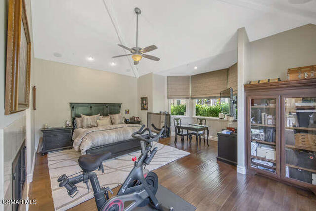 421 Whitegate Road, Thousand Oaks CA: https://media.crmls.org/mediaz/03559aba-c020-4ed5-9263-e418e5a99a56.jpg
