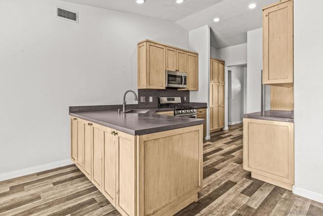 16579 Daza Dr, Ramona CA: https://media.crmls.org/mediaz/03563ff6-e9d2-49bd-b76e-6f1bd94236bc.jpg