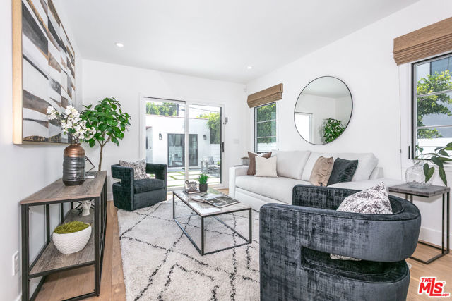 732 N Cherokee Avenue, Los Angeles CA: https://media.crmls.org/mediaz/035995ee-333f-4668-85a7-7cbd3fecda1d.jpg
