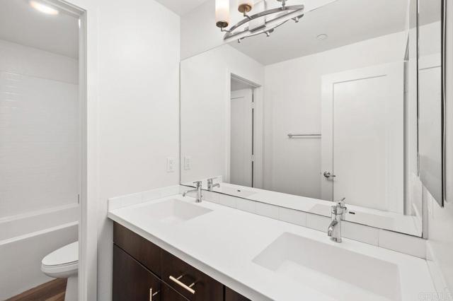 Detail Gallery Image 21 of 34 For 2080 Tango Loop #1,  Chula Vista,  CA 91915 - 4 Beds | 2/1 Baths
