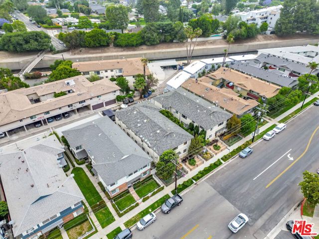 13453 Moorpark Street, Sherman Oaks CA: https://media.crmls.org/mediaz/035b26e1-4f91-4428-96a8-b9f71bc2f82a.jpg
