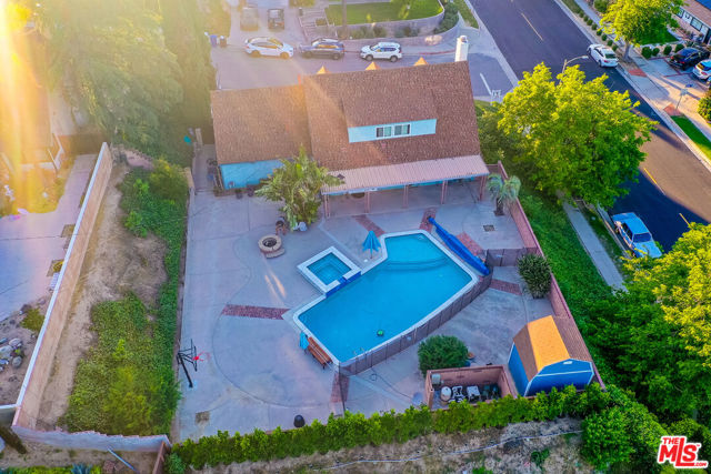 12158 Bambi Place, Granada Hills CA: https://media.crmls.org/mediaz/035b3575-141a-42be-975b-82ae98655b00.jpg