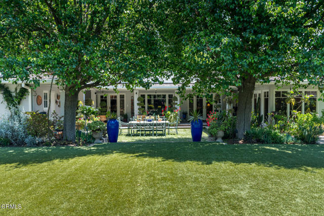 Detail Gallery Image 25 of 42 For 4409 Encinas Dr, La Canada Flintridge,  CA 91011 - 5 Beds | 4 Baths