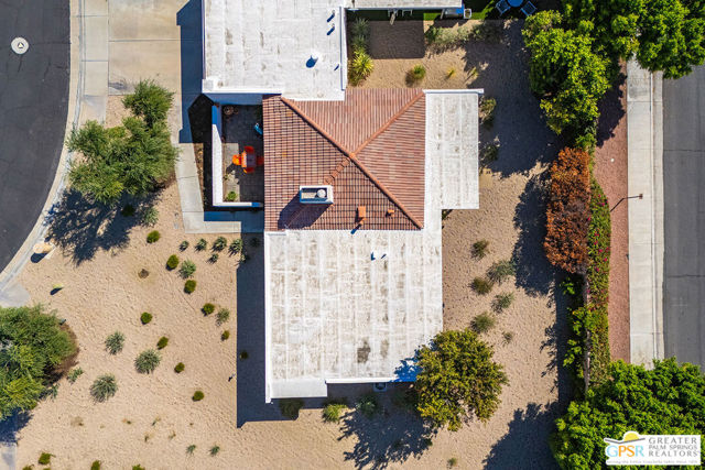 525 W Sunshine Circle, Palm Springs, CA 92264