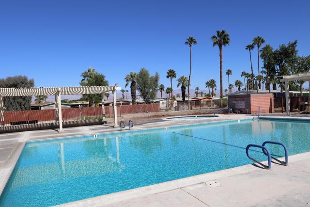 39880 Palm Greens Parkway, Palm Desert CA: https://media.crmls.org/mediaz/035c219e-fae5-4e68-bff5-8ce9d0bcb55d.jpg