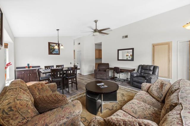 Detail Gallery Image 5 of 31 For 14204 Legacy Ln, El Cajon,  CA 92021 - 3 Beds | 2 Baths