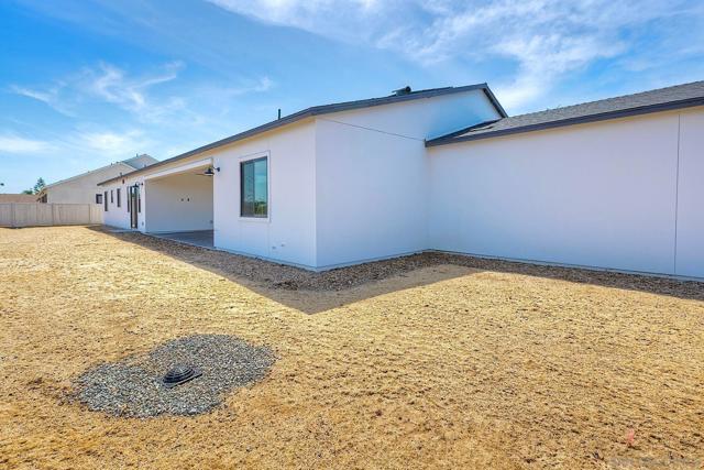 1648 Calle Catalina, Escondido CA: https://media.crmls.org/mediaz/035cf20b-782a-412a-a7d1-d136c0d3e4c9.jpg