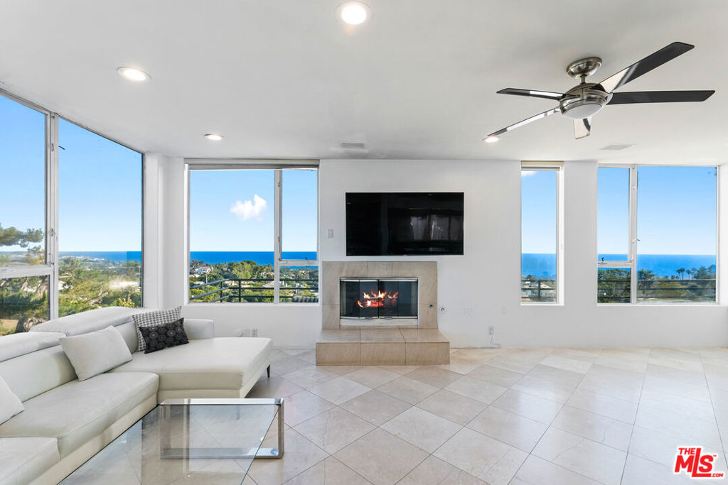 MLS #26860303 image #2
