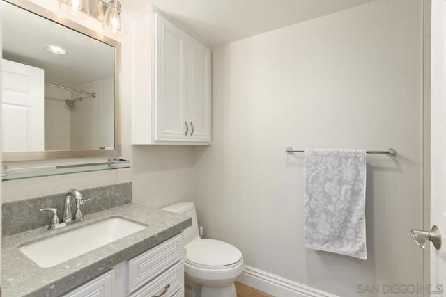 7509 DRAPER AVE, La Jolla CA: https://media.crmls.org/mediaz/035d41ba-f1e9-445b-82e5-25c68835556a.jpg