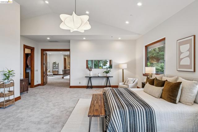 Image 31 of 60 For 33 Somerset Rd