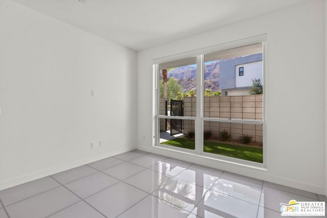 906 Cameron Center Drive, Palm Springs, CA 92264