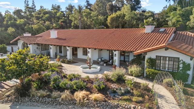 5354 El Camino Del Norte, Rancho Santa Fe CA: https://media.crmls.org/mediaz/035e5e29-61ea-4deb-b218-73f1cd5c3776.jpg