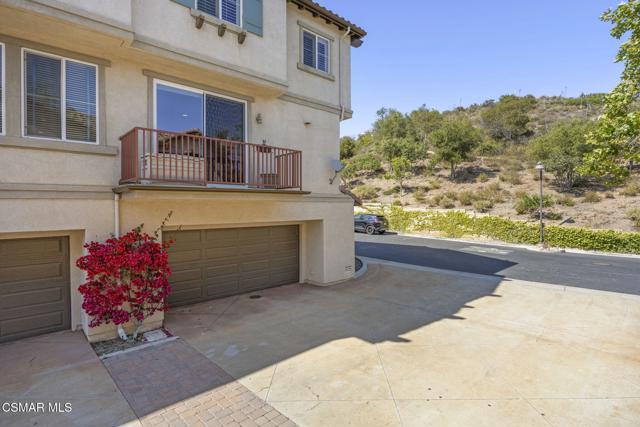 83 Via Aldea, Newbury Park CA: https://media.crmls.org/mediaz/035f15a3-050d-4c4c-8293-8679f72bb61a.jpg